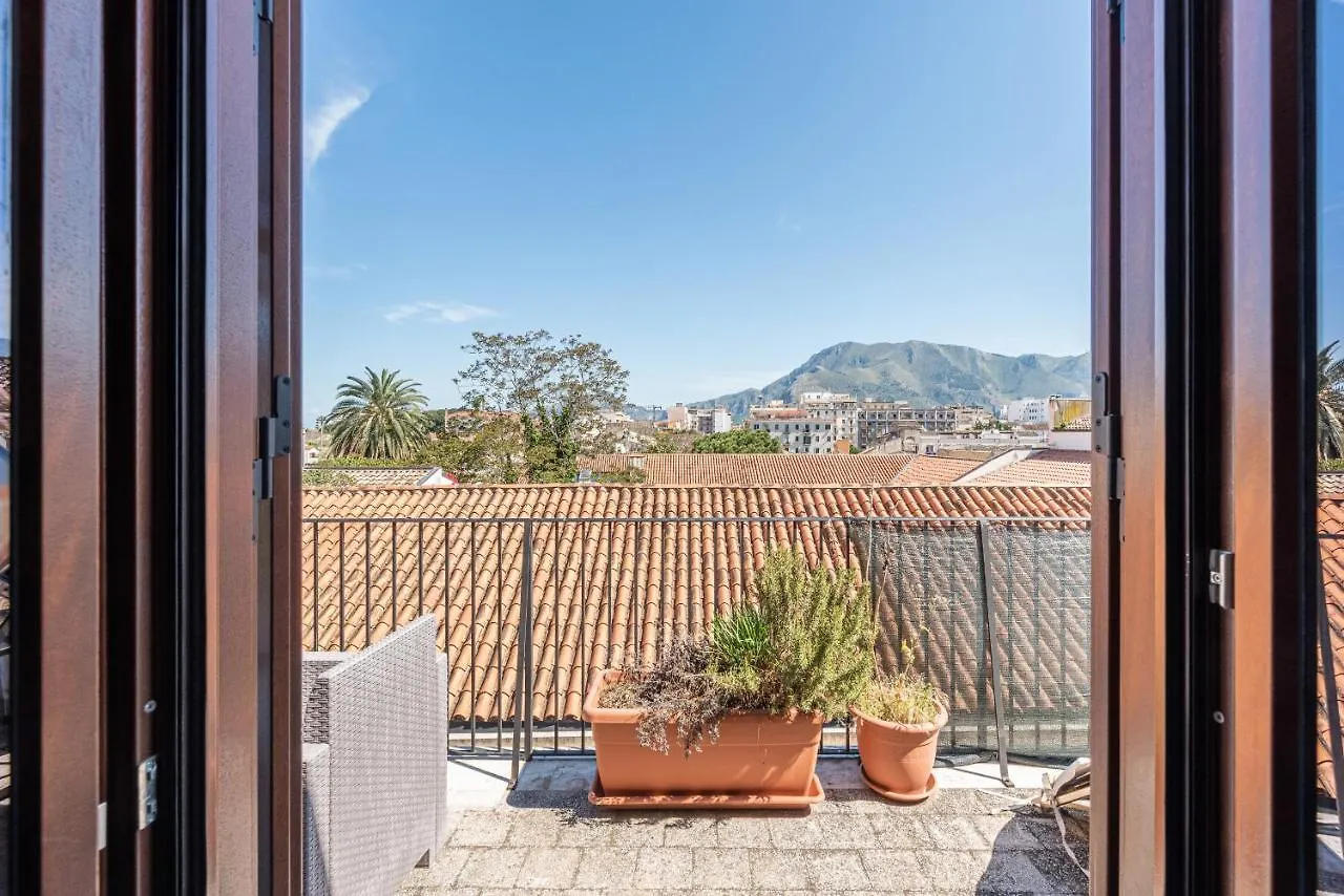 Schiavuzzo Apartment With Terrace By Wonderful Italy Palerme Italie